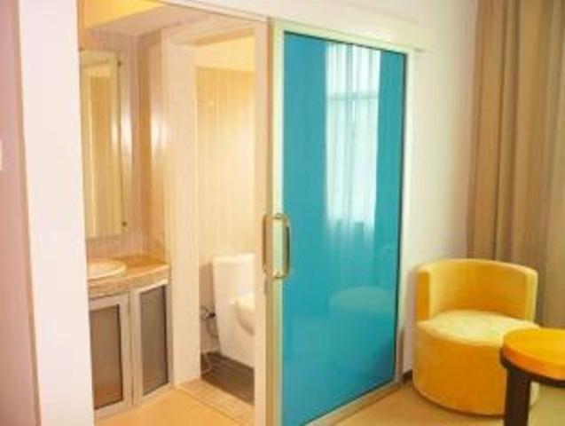 Borneo Cove Hotel Sandakan Bagian luar foto